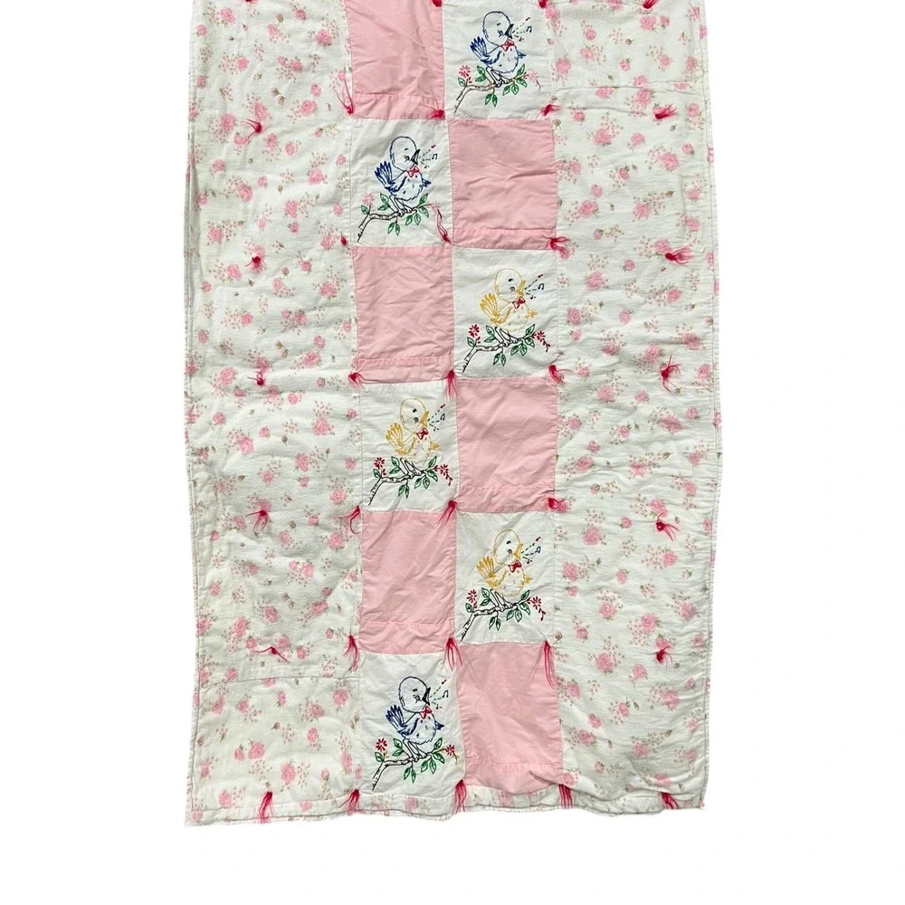 Vintage‎ Baby Quilt Pink Floral Embroidered Song Birds Cottagecore Nursery 32x43